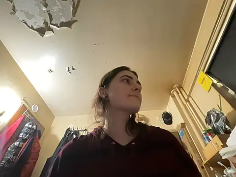 Snowbunnycake 131 online show from 05/27/26, 07:33