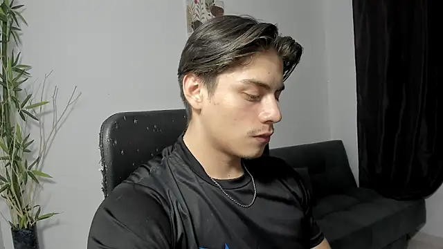 Giordano Russo online show from 12/20/24, 01:25