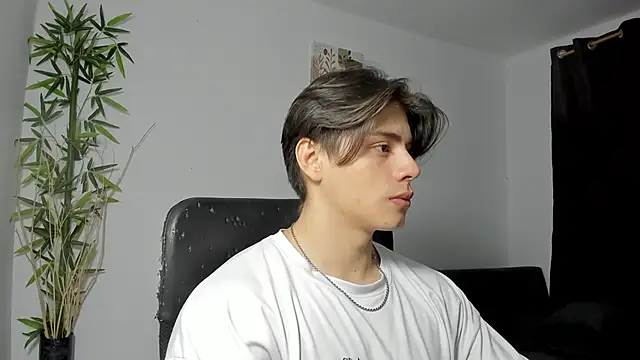 Giordano Russo online show from 02/21/25, 02:39