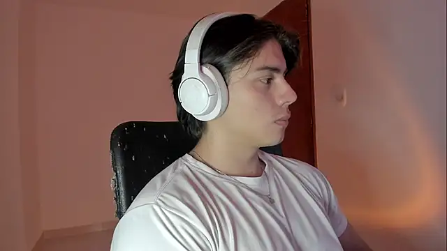 Giordano Russo online show from 11/24/25, 09:58