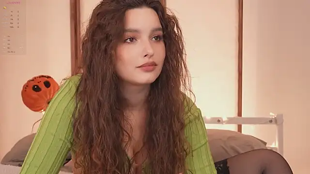 Snapshot of Victoria_Karma chatting on 10/15/25, 02:50 Victoria Karma online show from 10/15/25, 02:50