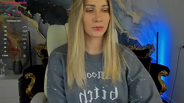 Snapshot of CassandraGood chatting on 12/04/24, 07:39 CassandraGood online show from 12/04/24, 07:39