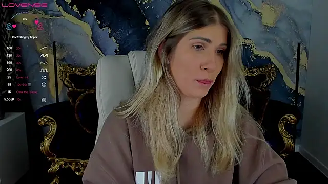 Snapshot of CassandraGood chatting on 12/09/24, 08:54 CassandraGood online show from 12/09/24, 08:54