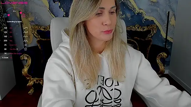 Snapshot of CassandraGood chatting on 12/11/24, 08:50 CassandraGood online show from 12/11/24, 08:50