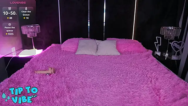 Snapshot of CassandraGood chatting on 01/10/25, 09:31 CassandraGood online show from 01/10/25, 09:31