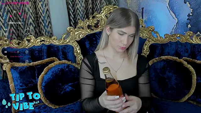 Snapshot of CassandraGood chatting on 01/13/25, 08:48 CassandraGood online show from 01/13/25, 08:48