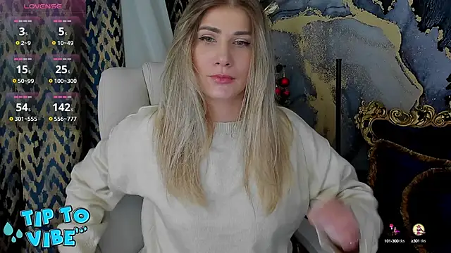 Snapshot of CassandraGood chatting on 01/17/25, 11:51 CassandraGood online show from 01/17/25, 11:51