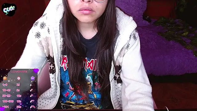 MidoriQuiinn online show from 11/11/25, 03:12