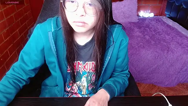 MidoriQuiinn online show from 06/14/26, 04:09