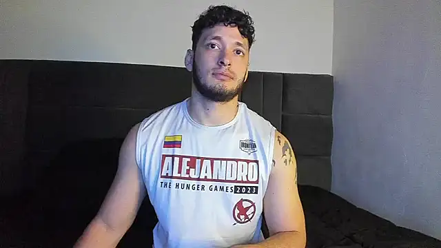 Snapshot of alejandro__2 chatting on 11/24/25, 05:12 alejandro 2 online show from 11/24/25, 05:12