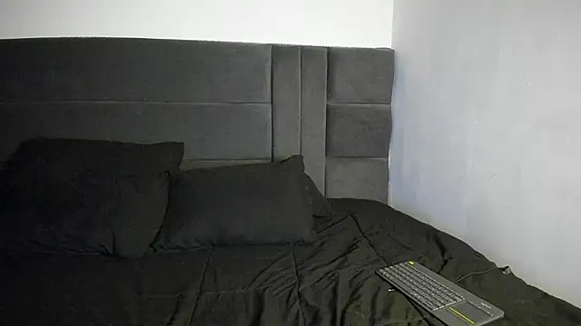 Snapshot of alejandro__2 chatting on 01/14/26, 03:50 alejandro 2 online show from 01/14/26, 03:50