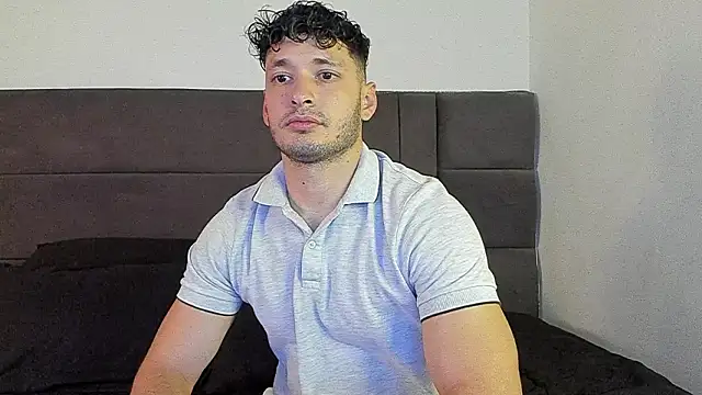 Snapshot of alejandro__2 chatting on 01/15/26, 06:11 alejandro 2 online show from 01/15/26, 06:11