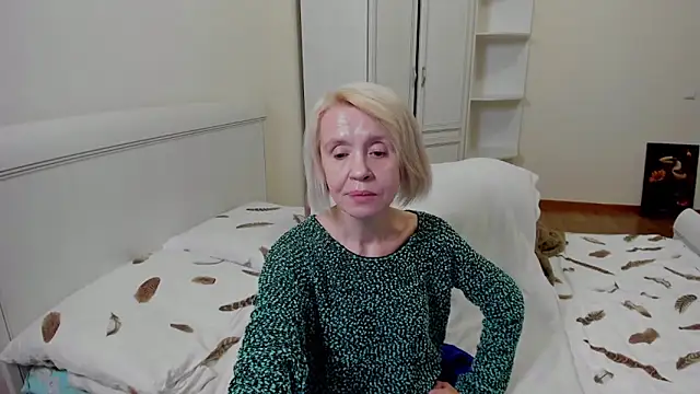 aminalive online show from 10/11/25, 04:49