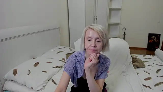 aminalive online show from 11/04/25, 08:41