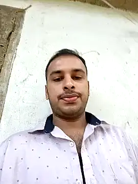 Snapshot of vishnuvinod_india chatting on 01/09/25, 06:27 vishnuvinod india online show from 01/09/25, 06:27