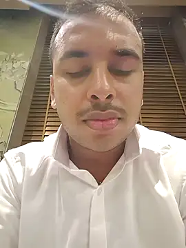 Snapshot of vishnuvinod_india chatting on 11/05/25, 01:55 vishnuvinod india online show from 11/05/25, 01:55