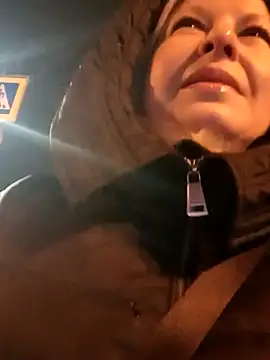 Arina smiles online show from 12/13/24, 04:16