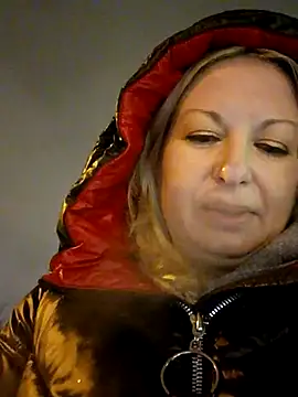 Arina smiles online show from 12/22/24, 06:59