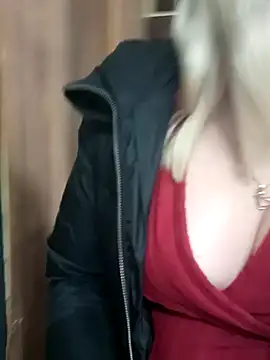 Arina smiles online show from 12/27/24, 03:48