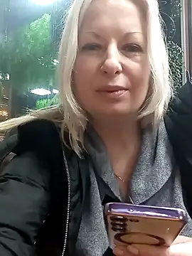 Arina smiles online show from 12/27/24, 06:53