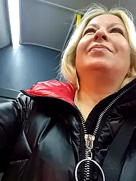 Arina smiles online show from 01/24/25, 03:13