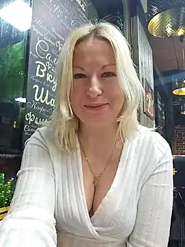 Arina smiles online show from 01/25/25, 06:35
