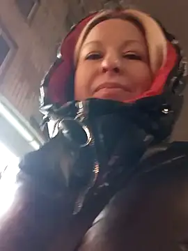Arina smiles online show from 02/08/25, 03:42