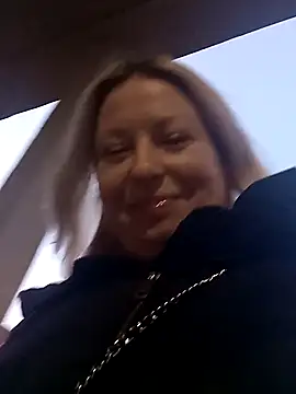 Arina smiles online show from 03/09/25, 04:00