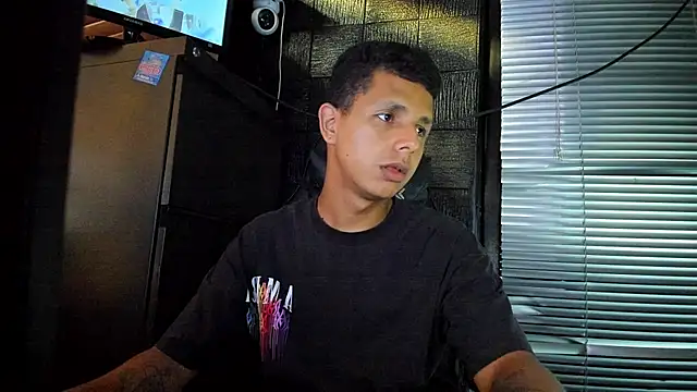boy bigcock24cm online show from 06/17/26, 10:00