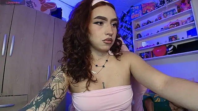 Snapshot of valenor_ chatting on 04/22/26, 03:20 valenor online show from 04/22/26, 03:20