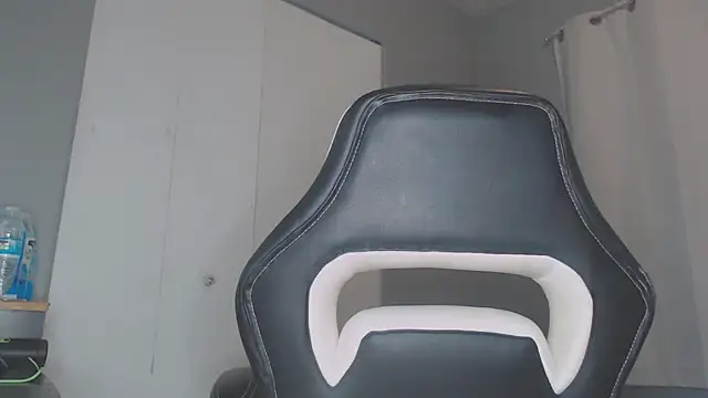 Snapshot of ChrisVacher chatting on 01/03/25, 03:16 ChrisVacher online show from 01/03/25, 03:16