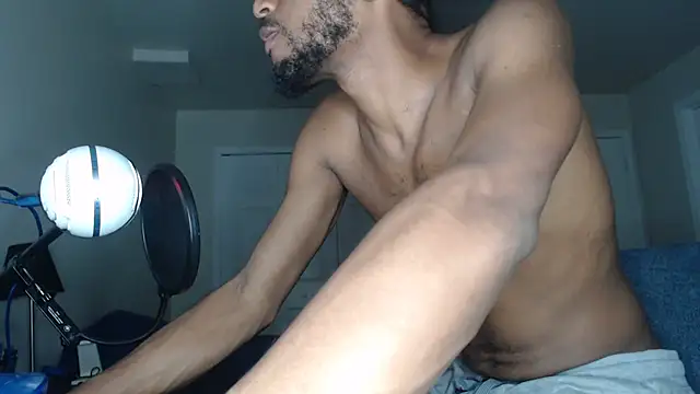 Snapshot of ChrisVacher chatting on 11/06/25, 03:07 ChrisVacher online show from 11/06/25, 03:07