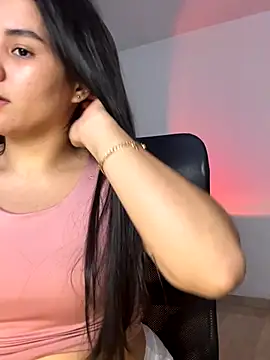 Mavie roses online show from 11/27/25, 08:11