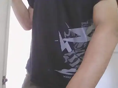 Snapshot of valyriansteel2 chatting on 12/14/25, 08:20 valyriansteel2 online show from 12/14/25, 08:20