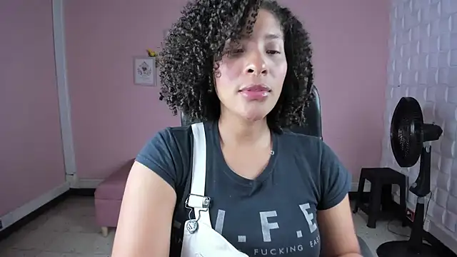 DannaBerry online show from 01/11/25, 03:09