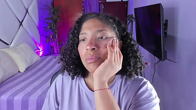 DannaBerry online show from 09/08/25, 03:22