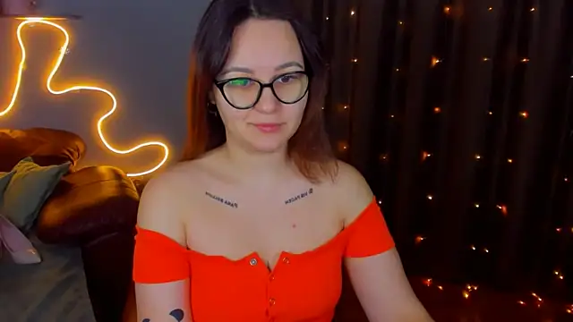 Snapshot of EsterLogan chatting on 01/15/25, 05:40 EsterLogan online show from 01/15/25, 05:40