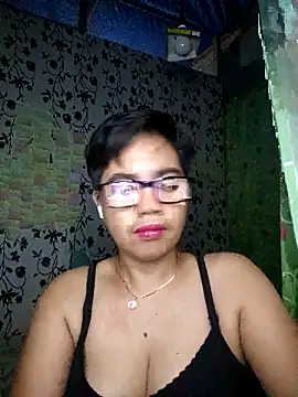 Snapshot of lovely_samxxx24 chatting on 02/16/25, 11:27 lovely samxxx24 online show from 02/16/25, 11:27