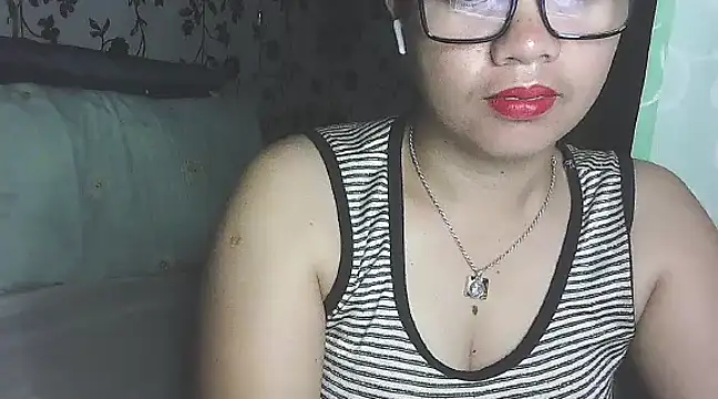 Snapshot of lovely_samxxx24 chatting on 02/27/25, 07:47 lovely samxxx24 online show from 02/27/25, 07:47