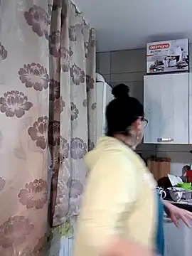 x  KHALEESI  x online show from 11/08/25, 03:45