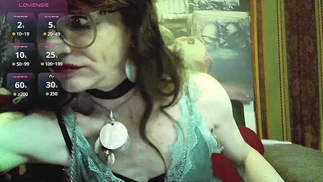 Snapshot of TheBlackWtch chatting on 10/03/25, 07:11 TheBlackWtch online show from 10/03/25, 07:11