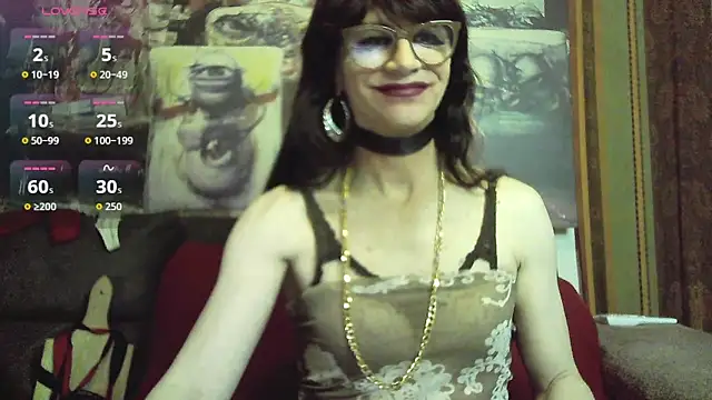 Snapshot of TheBlackWtch chatting on 10/28/25, 05:04 TheBlackWtch online show from 10/28/25, 05:04