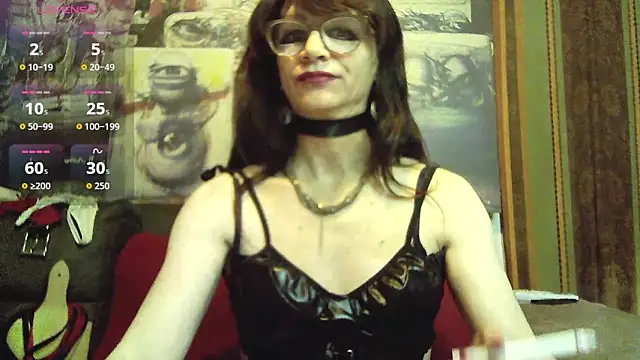 Snapshot of TheBlackWtch chatting on 12/14/25, 04:40 TheBlackWtch online show from 12/14/25, 04:40