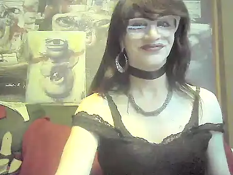 Snapshot of TheBlackWtch chatting on 05/19/26, 10:38 TheBlackWtch online show from 05/19/26, 10:38