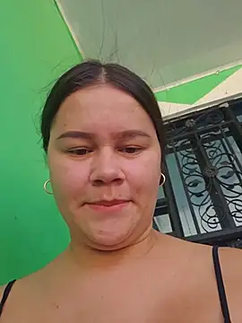 Snapshot of sweet_lucia chatting on 08/02/26, 02:15 sweet lucia online show from 08/02/26, 02:15