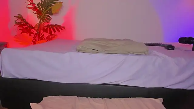 hot booty  online show from 12/03/25, 11:03