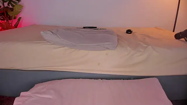 hot booty  online show from 05/01/26, 09:08