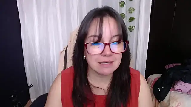 Snapshot of Sonialorens_ chatting on 01/08/25, 04:54 Sonialorens  online show from 01/08/25, 04:54