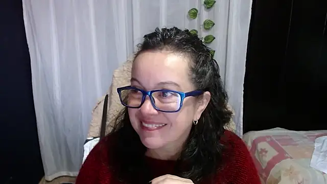 Snapshot of Sonialorens_ chatting on 01/14/25, 12:24 Sonialorens  online show from 01/14/25, 12:24