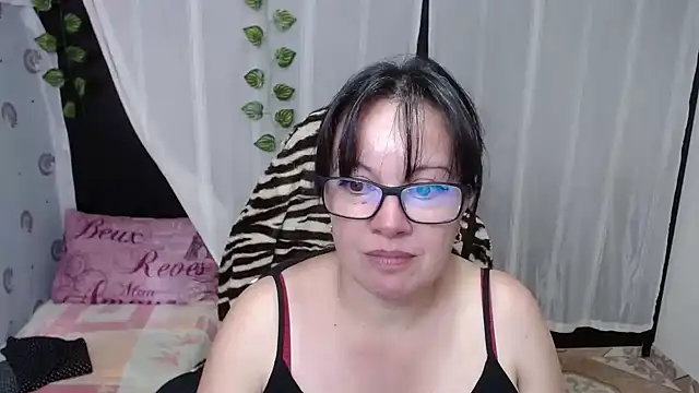 Snapshot of Sonialorens_ chatting on 01/28/25, 09:19 Sonialorens  online show from 01/28/25, 09:19